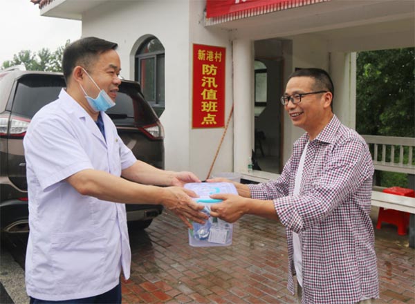 九江市第六人民医院为防汛值守人员送医送药